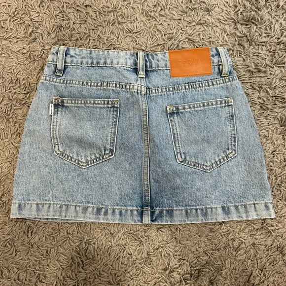 ‼️SOLD‼️PACSUN MINI DENIM SKIRT - Picture 3 of 3